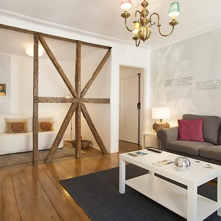 Travel And Tales Principe Real Apartman